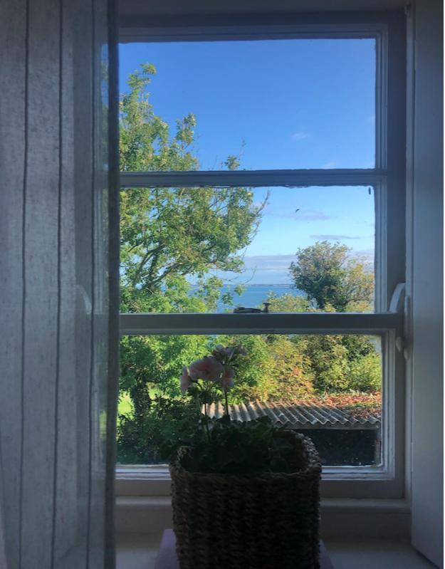 The Pink Cottage Upstairs Suite & Garden Summer Room Whitehead Bagian luar foto