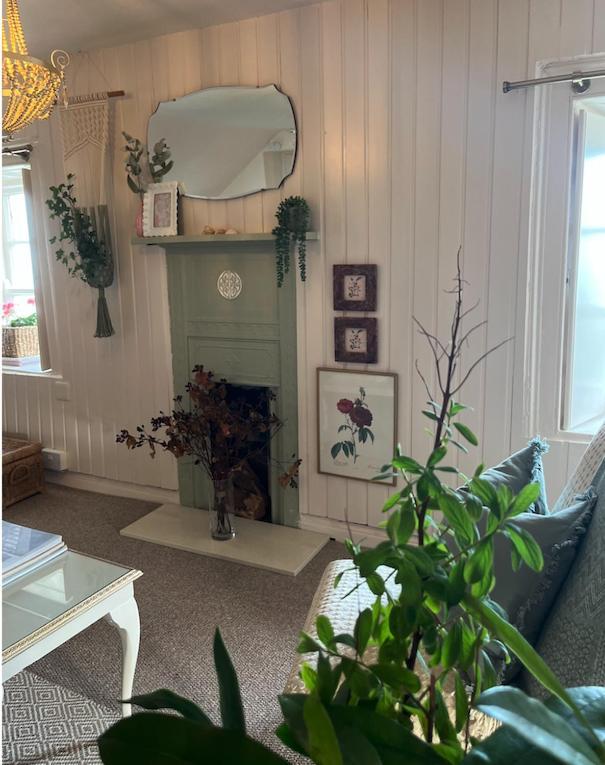The Pink Cottage Upstairs Suite & Garden Summer Room Whitehead Bagian luar foto